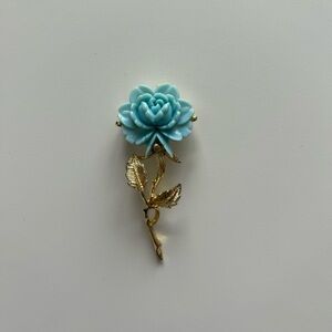 Signed vintage Gerry’s pastel blue floral brooch | 1970s-1980 costume jewelry